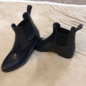 Nine West ankle rain boots